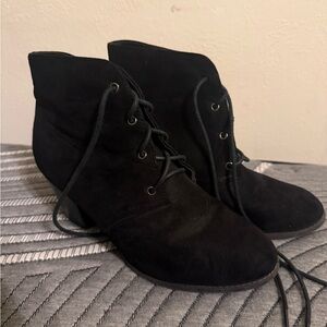 Women's Black Lace-Up Suede Ankle Booties